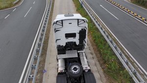 FAW TRUCKS J7 4x2 LNG