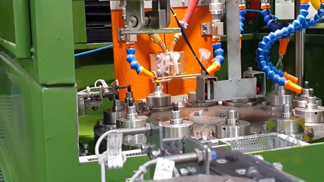 Автоматическое оборудование для индукционного нагрева болтов мощностью 100 кВт смотреть онлайн