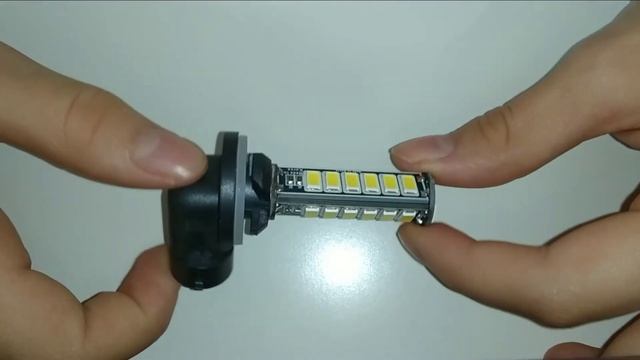 Комплект светодиодных ламп Solarzen H27W2-21s57 в противотуманки H27w2 881 c загнутым цоколем PGJ13 смотреть онлайн