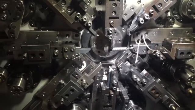 3Х-осевой станок-мультиформер с ЧПУ для формирования пружин смотреть онлайн