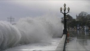 Звук Шторма с Порывами Ветра (зимой) Шум сильного Ветра. Звук Волн во Время Шторма