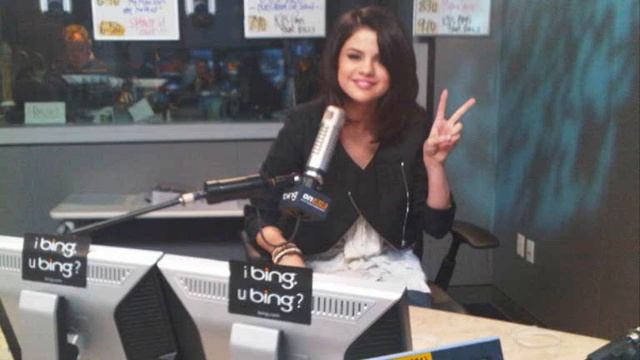 Selena Gomez Interview with Ryan Seacrest 01-28-10 Part 1