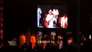 92.  Лос Анхелес Азулес.  Закрытие карнавала в Канкуне.