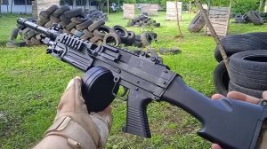 Игрушечный пневматический пулемет M249 SAW. Игрушечное оружие на пластиковых шариках