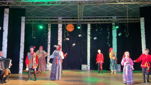 Детский фольклорный ансамбль «Вербочка» «На лужок, на лужок» (весенняя закличка)