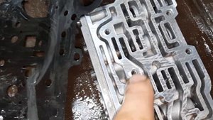 Ауди А6С5 Олроуд 2.7. Гидроблок акпп. 5hp19.