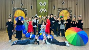 Алиса в стране Расчудесии. Спектакль 18 декабря 14.00. Школа № 2048.