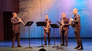 РОССИЙСКИЙ КВАРТЕТ САКСОФОНОСТОВ - Эдвард Григ миниатюра "Утро" из музыки к пьесе Ибсена "Пер Гюнт"