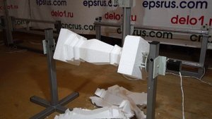 ЧПУ станок по резке пенопласта с токарным устройством.