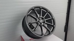 Topwheels GT05 19 9.0J вес 9,4kg Titanium