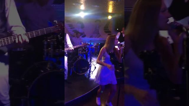 STARLAND Ретро-Кафе ТРЦ ТИТАН Je veux Cover