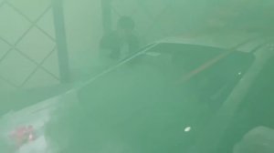 Bunyodbek Odilbekov otasiga moshina sovg'a qildi