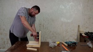 Кормушка для белочек из дерева своими руками