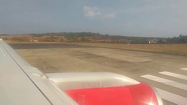Взлет самолёта из аэропорта Даболим Индия смотреть онлайн