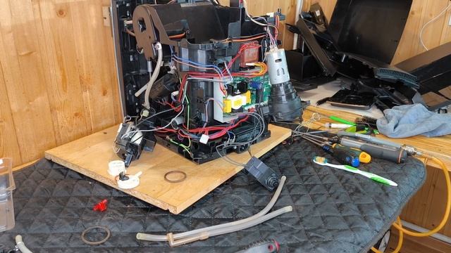 Jura s8 прилетела в ремонт с острова Сахалин. смотреть онлайн