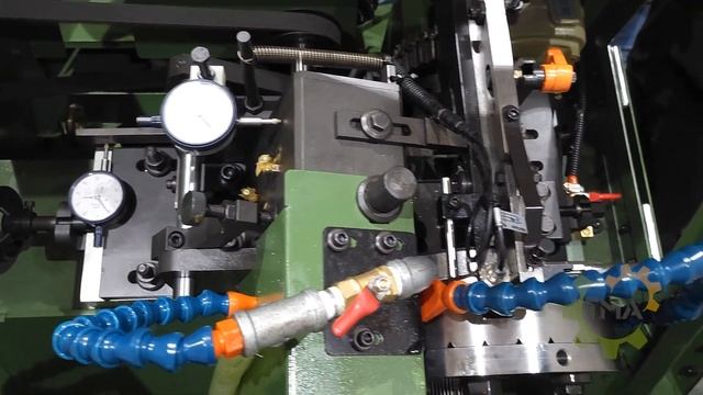 Шлицефрезерный станок с двойной фрезой в защитном кожухе серии AR-5D смотреть онлайн