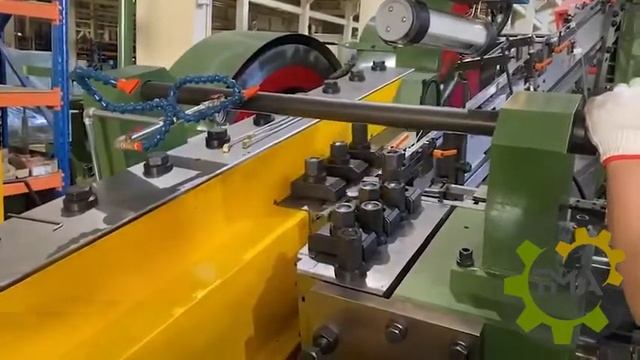 Резьбонакатные станки с системой подачи заготовки под углом 90 градусов серии RZ80N смотреть онлайн