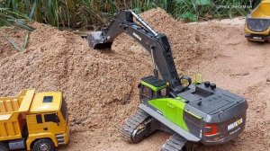 Land truck  and Excavator Huina1593Remote control