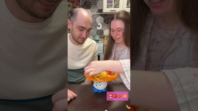 Какая у вас любимая пицца? 🍕У нас - Гавайская🍍