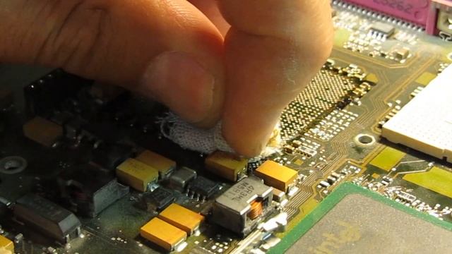Ноутбук Simatic Field PG. Замена северного моста NQ82915GM SL8G2. BGA пайка. смотреть онлайн