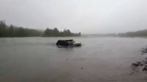 Крузак плывёт