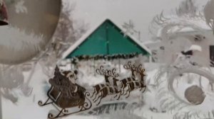 А за окном пушистый белый снег