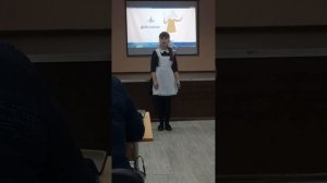 Выступление на конкурсе "Живая классика".  Людмила Овчинникова "Дом на передовой"