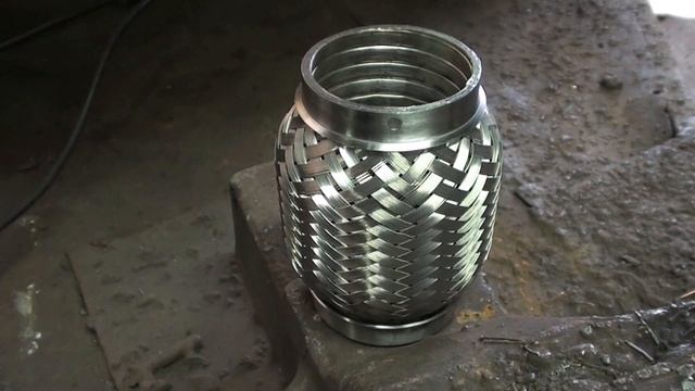 Замена фланцевого соединения на автомобиле Nissan Tiida на гофру - Мир Глушителей смотреть онлайн