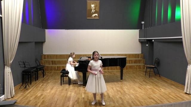 «Колыбельная» Неаполитанская песня в обр. В. Мельо, русский текст  М. Улицкого