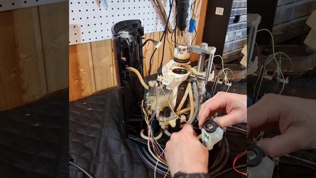 Krups ea81. Забита накипью. смотреть онлайн