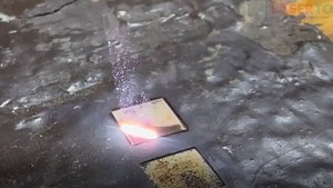 Лазерная очистка краски с массива