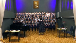 Музыка В. Кожухина, слова О. Назаровой - "Шалуны"