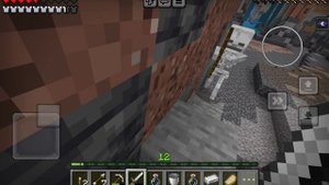 играю с кирилом автобусом в маинкрафт