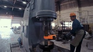 Ковка на молоте жаропрочных и титановых сплавов
