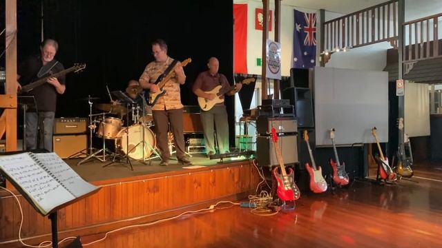 DANCE ON | Lou Iannotti | Polonia Sports Club (Sydney Shadows Club, 19 June 2022) смотреть онлайн