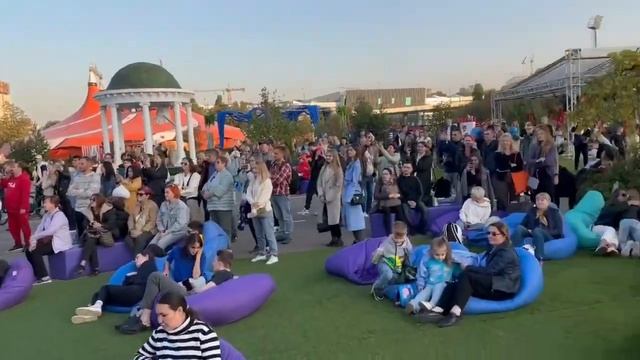 Александр Шоуа и группа «Непара» - «Плачь и смотри»