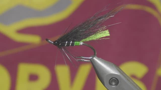 Fly tying a Green Butt salmon fly for Trout and Salmon