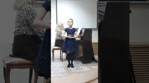 "В сыром бору тропина"