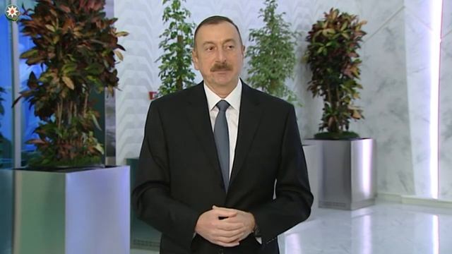 İlham Əliyevin Sumqayıt şəhər ictimaiyyətinin nümayəndələri ilə görüşdə nitqi смотреть онлайн