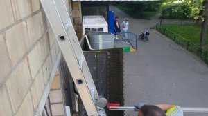 Шуба между слоями конденсатора кондиционера