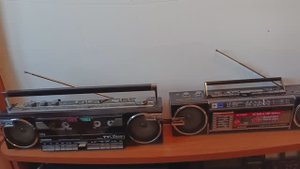 HITACHI TRK-W4S или. NATIONAL RX-FW20F сравним