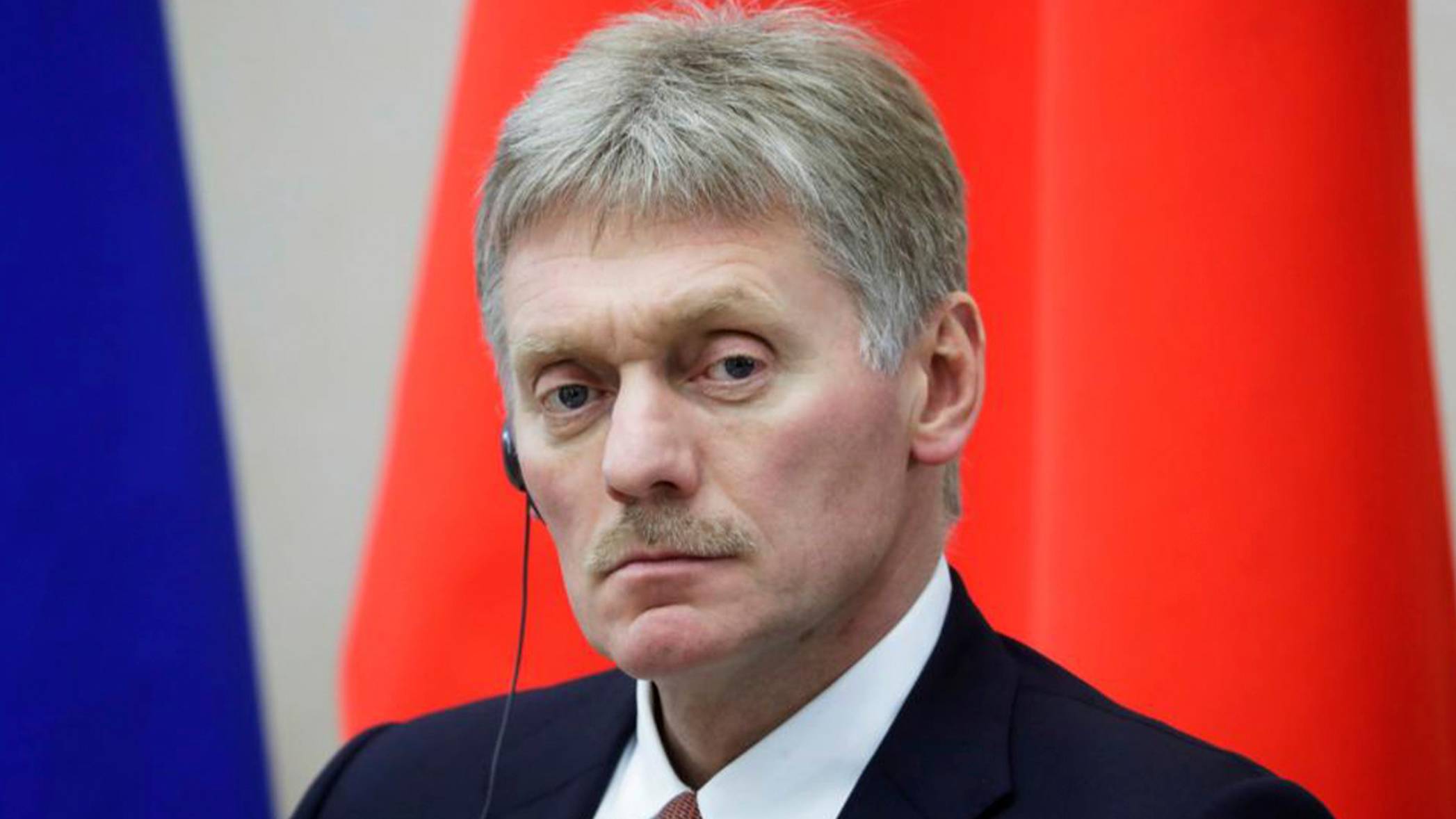 Дмитрий Песков прокомментировал крушение самолета в Актау и выразил соболезнования семьям погибших