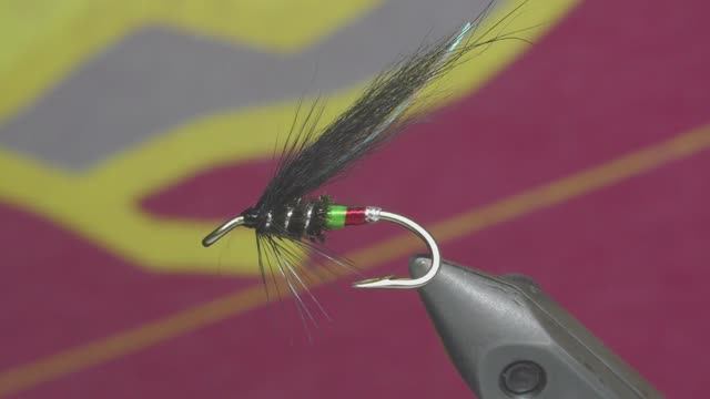 Fly tying a UNDERTAKER salmon fly | Flyfishalex