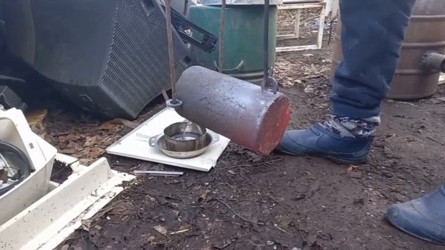 плавим 371 алюминиевых банок смотреть онлайн