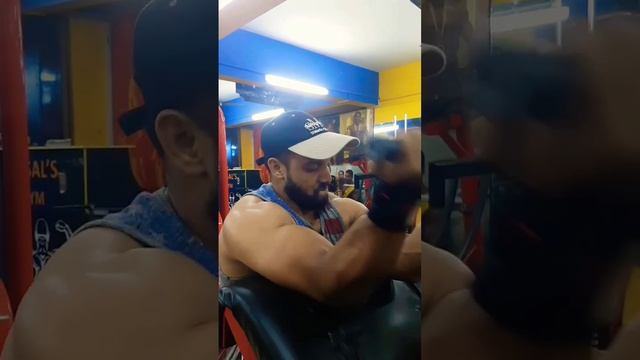 How to Get Bigger Biceps Fast | Massive Arms Workout💪 | Saad fitness #short смотреть онлайн