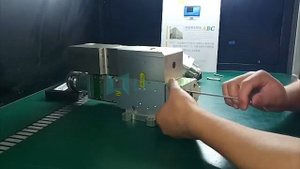 change focus lens on fiber laser cutting head raytools BM111