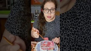 ШУБА НА СЕЛЕДКЕ, ОХОТА СПАТЬ И ЖРАТЬ 🤪 Еда на камеру/Мукбанг Ирина Рис