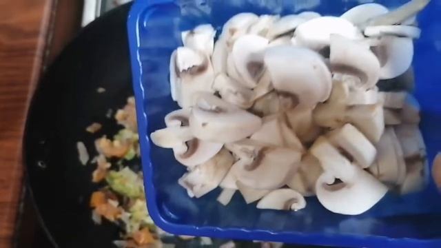 ஒரே மாதிரி சமைச்சு போர் அடிக்குதா அப்போ இதை ட்ரை பண்ணுங்க смотреть онлайн