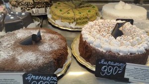 Мурманск Обзор кафе "Сладкая жизнь". Пошла за тортиком.🍰