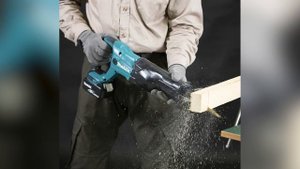 Сабельная пила Makita DJR186Z